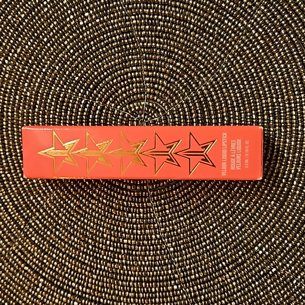 Velour liquid lipstick Jeffree star. Forbidden fruit